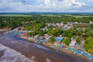 Uitzicht over de baai van San Juan del Sur in Nicaragua